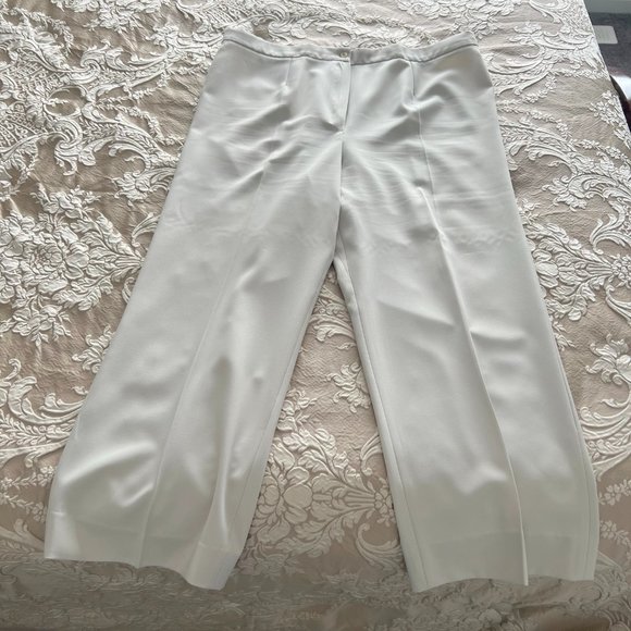 One-Of-A-Kind Modern Tailored Women's Pant Suit! - Picture 9 of 11